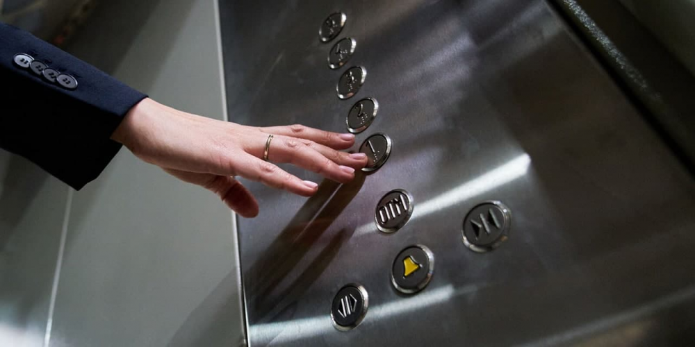 Жители Лианозова могут получить профессию электромехаников лифтов