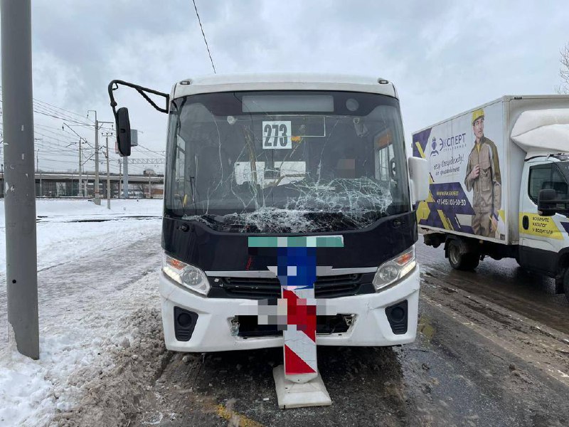 Женщину госпитализировали после ДТП на Лианозовском проезде
